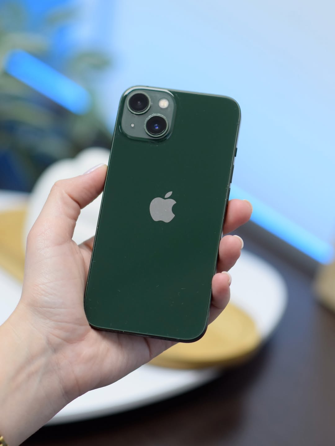 iPhone 13
