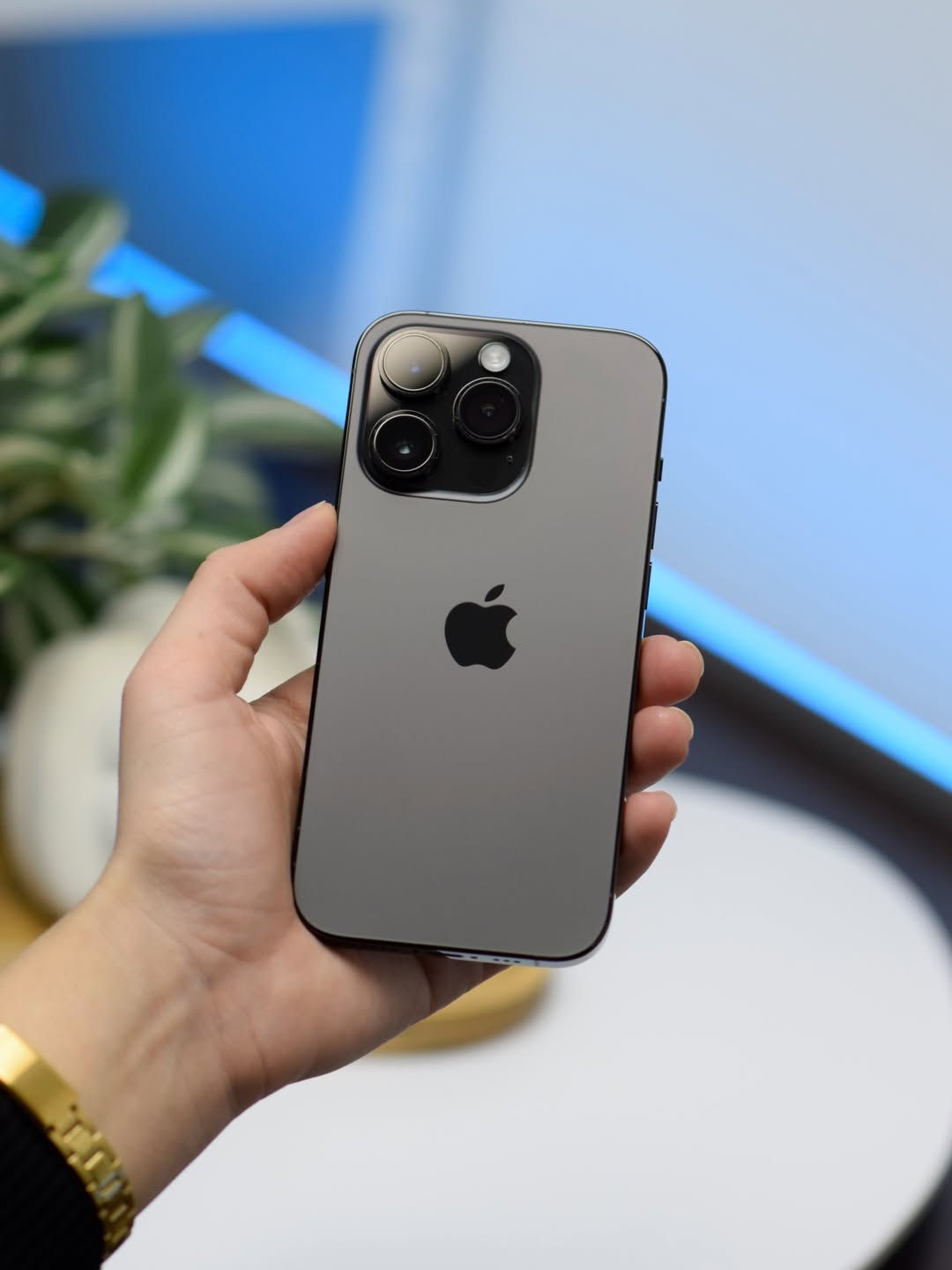 iPhone 14 Pro