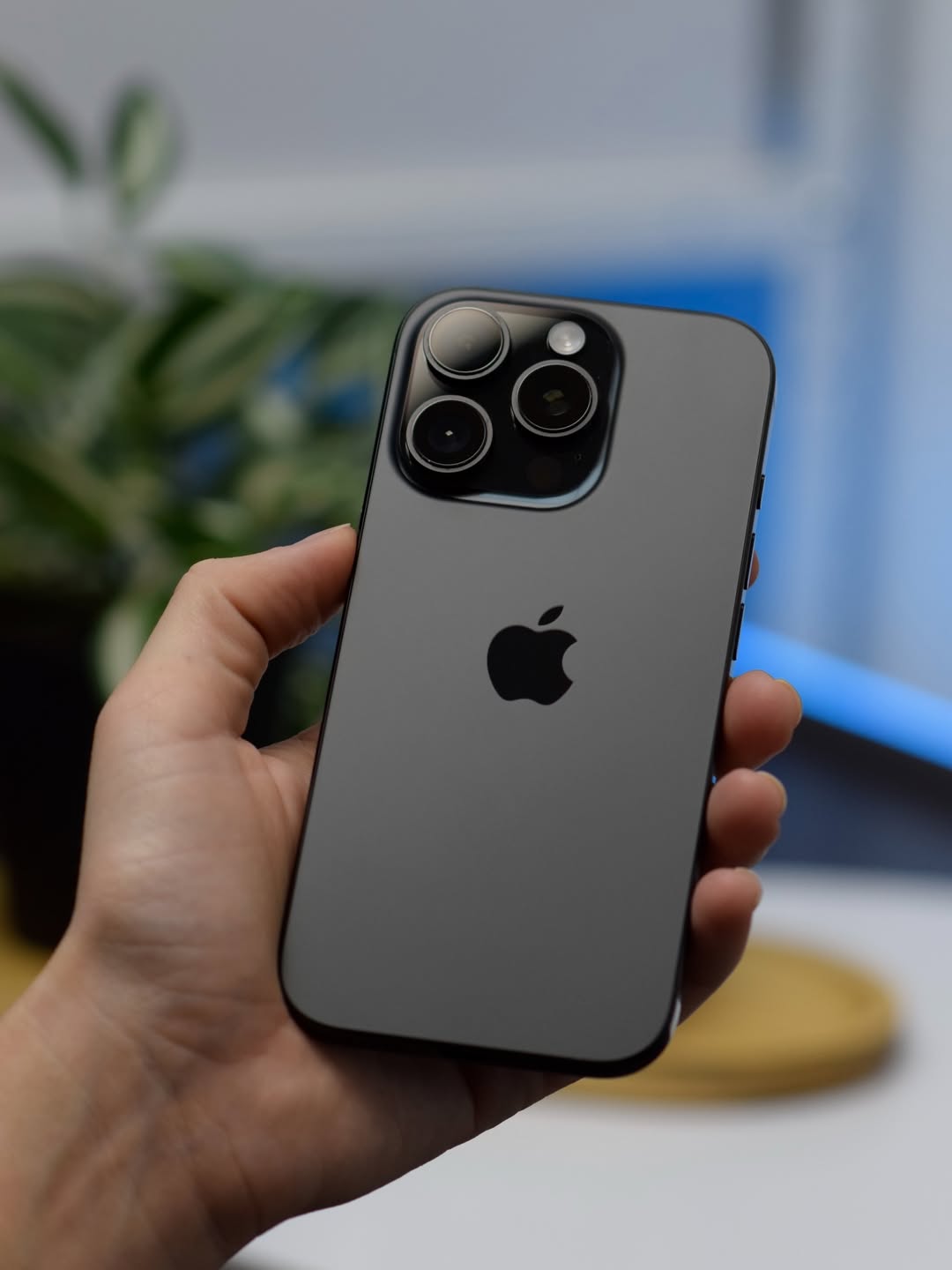 iPhone 16 Pro