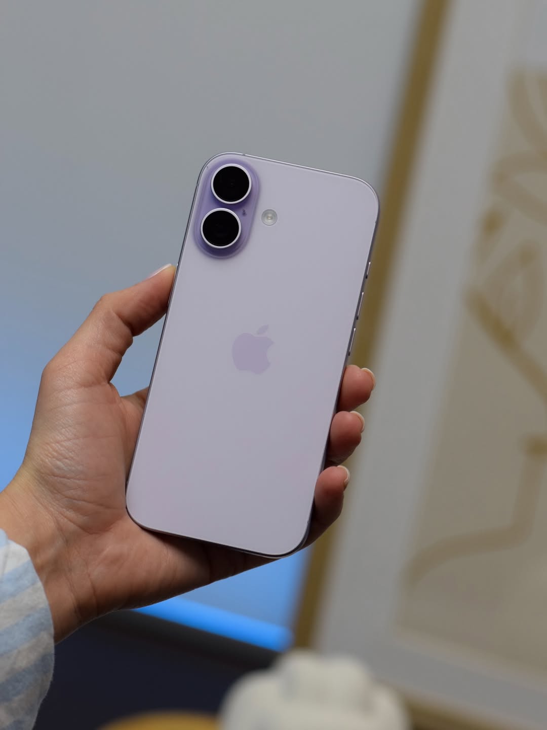 iPhone 17
